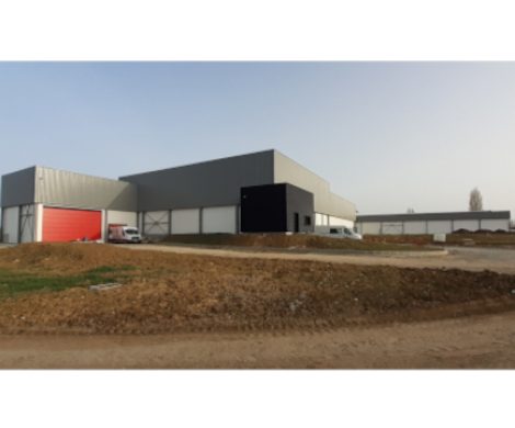 La Charcuterie du Moulin quitte son site historique et triple sa capacité de production (sources : OUEST FRANCE/LE MAINE LIBRE)